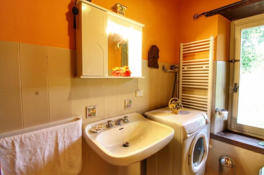 Casa Vacanza Le Corniole Чивителла-ин-Валь-ди-Кьяна Экстерьер фото
